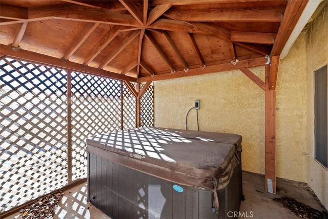 19185 Cochise, Apple Valley, CA 92308