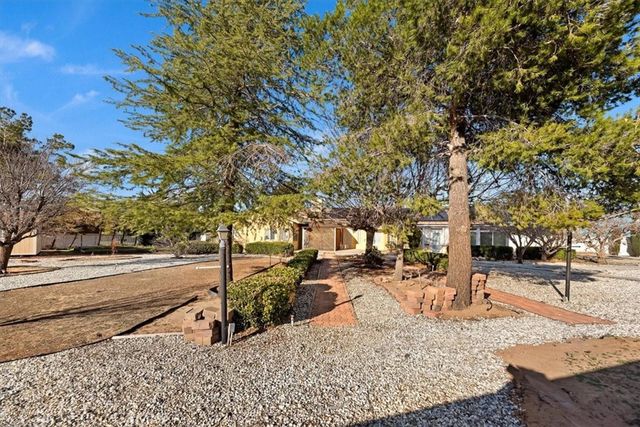 19185 Cochise, Apple Valley, CA 92308