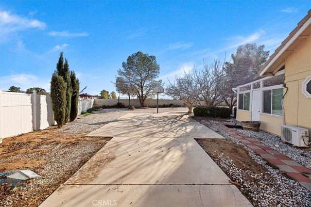 19185 Cochise, Apple Valley, CA 92308