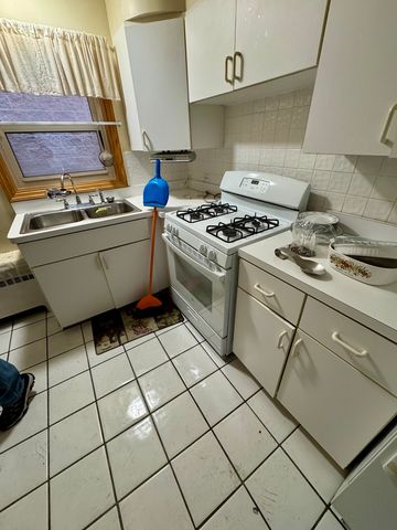 1314 Central Street 1S, Evanston, IL 60201