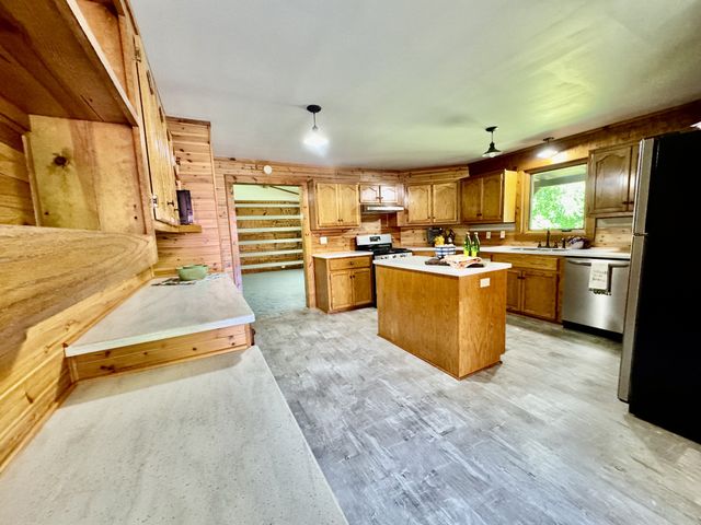 1342 Aetna Church Rd, Centerville, TN 37033