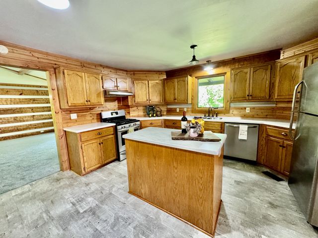 1342 Aetna Church Rd, Centerville, TN 37033