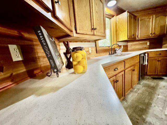 1342 Aetna Church Rd, Centerville, TN 37033