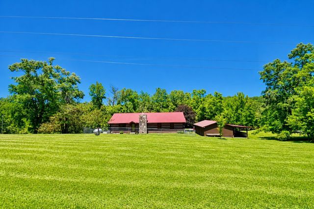 1342 Aetna Church Rd, Centerville, TN 37033