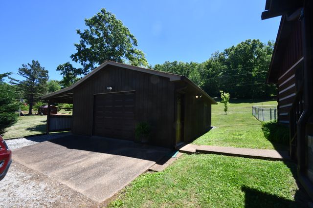 1342 Aetna Church Rd, Centerville, TN 37033