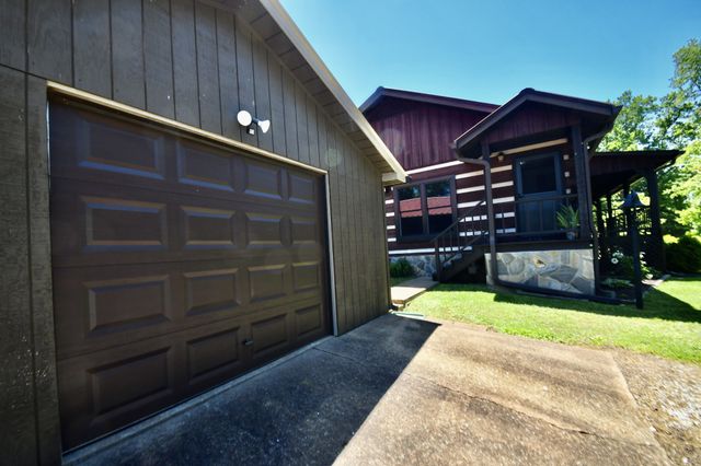 1342 Aetna Church Rd, Centerville, TN 37033