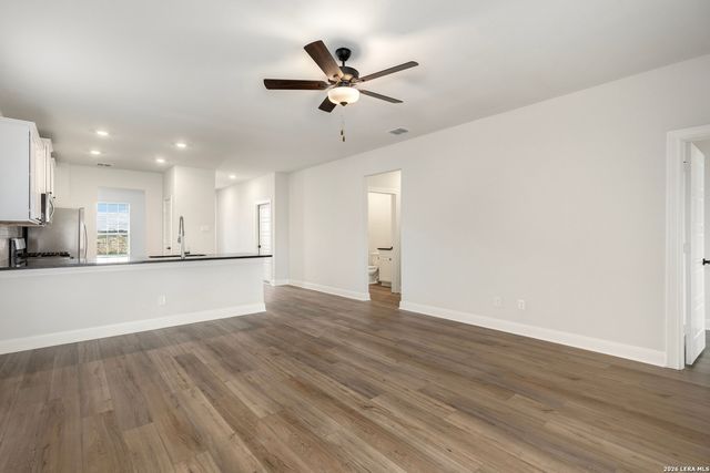 6607 Thorpe Hollow, Converse, TX 78109