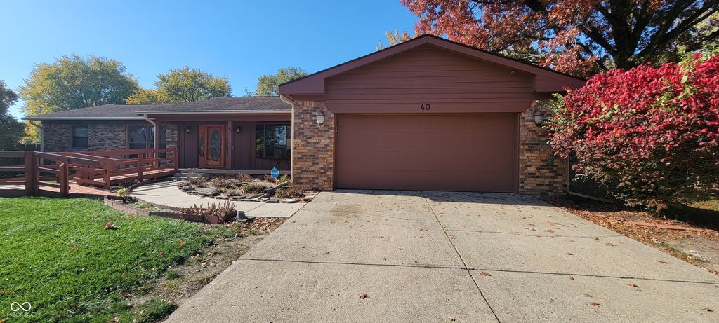 40 S Restin Road, Greenwood, IN 46142