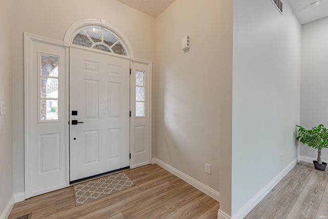 3555 Katalla Drive, Newburgh, IN 47630