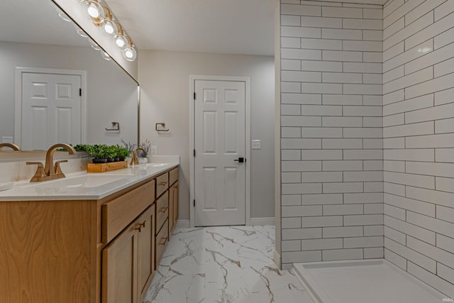 3555 Katalla Drive, Newburgh, IN 47630