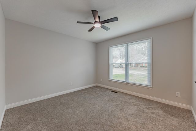 3555 Katalla Drive, Newburgh, IN 47630
