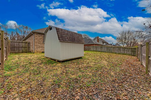 3555 Katalla Drive, Newburgh, IN 47630