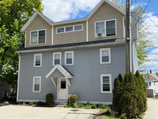 5 1/2 Spring Street, Newmarket, NH 03857