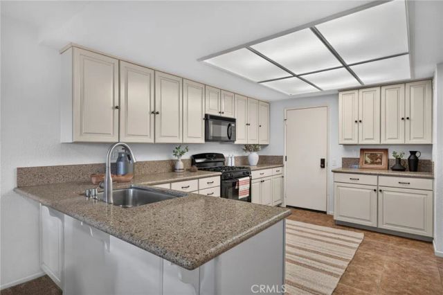 292 Palmer Street A1, Costa Mesa, CA 92627