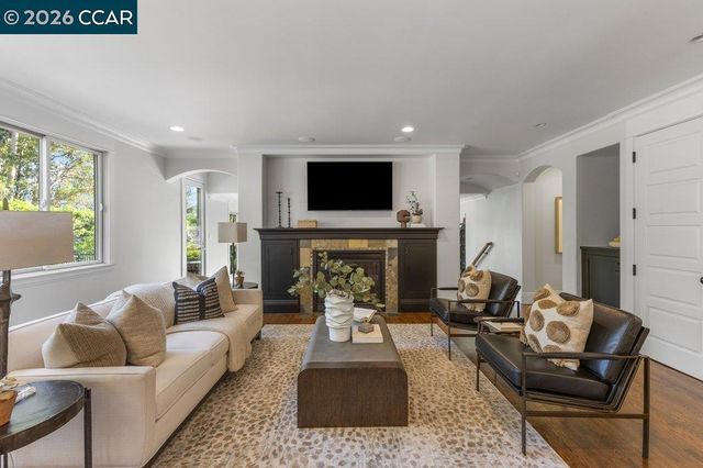 60 Terra Teresa, Lafayette, CA 94549