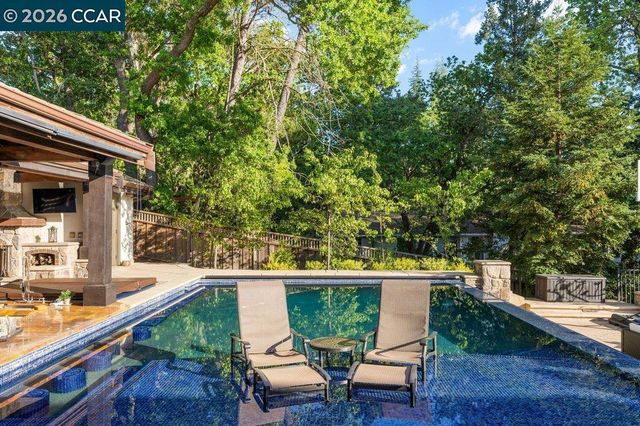 60 Terra Teresa, Lafayette, CA 94549