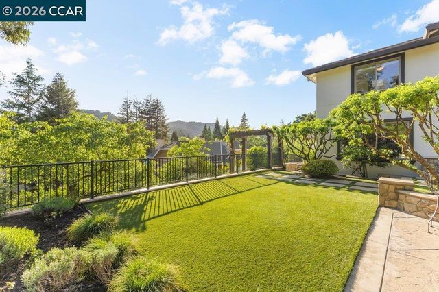 60 Terra Teresa, Lafayette, CA 94549
