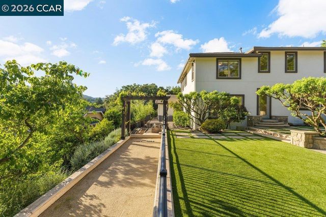 60 Terra Teresa, Lafayette, CA 94549