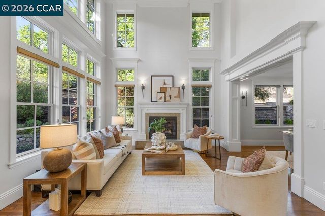 60 Terra Teresa, Lafayette, CA 94549