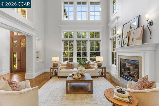 60 Terra Teresa, Lafayette, CA 94549