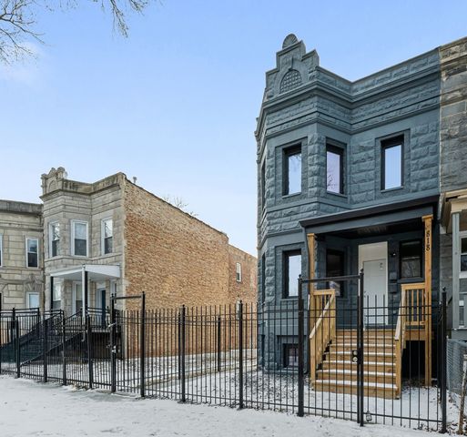 818 S Karlov Avenue, Chicago, IL 60624