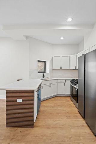 818 S Karlov Avenue, Chicago, IL 60624