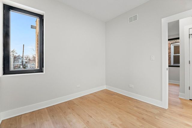 818 S Karlov Avenue, Chicago, IL 60624