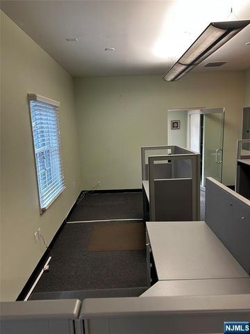 204 Warren Avenue, Ho-ho-kus, NJ 07423