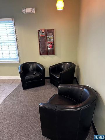 204 Warren Avenue, Ho-ho-kus, NJ 07423