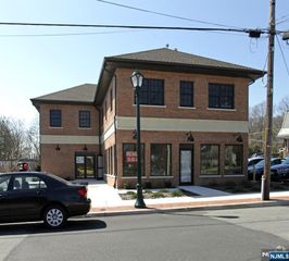 204 Warren Avenue, Ho-ho-kus, NJ 07423