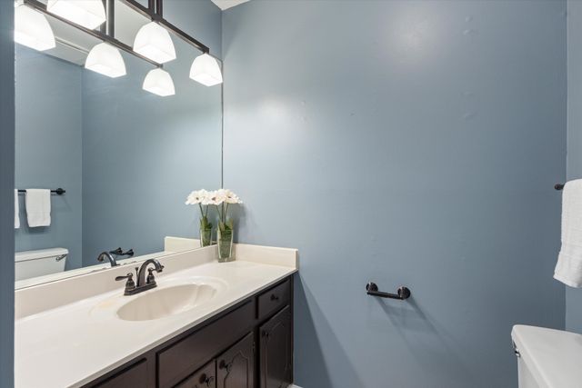 2019 Hidden Cove Rd, Mount Juliet, TN 37122