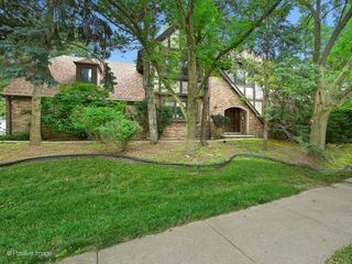 3824 Grove Avenue, Western Springs, IL 60558