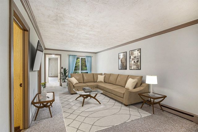 51765 Easy Street, Paw Paw, MI 49079