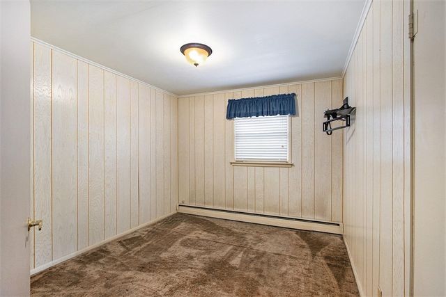 51765 Easy Street, Paw Paw, MI 49079