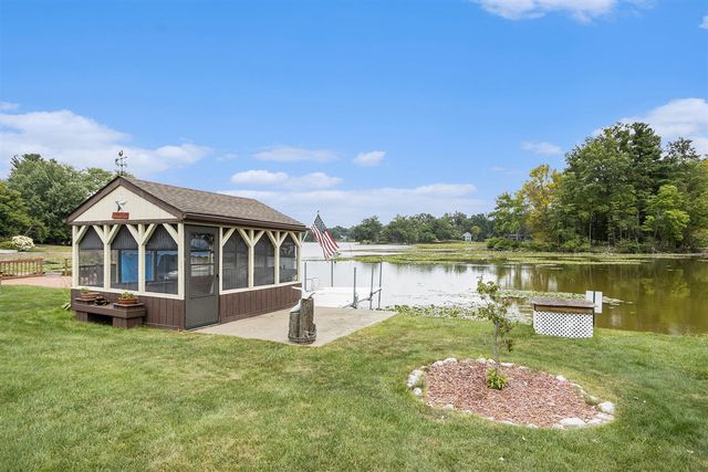 51765 Easy Street, Paw Paw, MI 49079