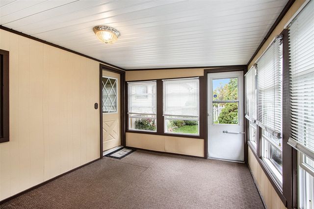 51765 Easy Street, Paw Paw, MI 49079