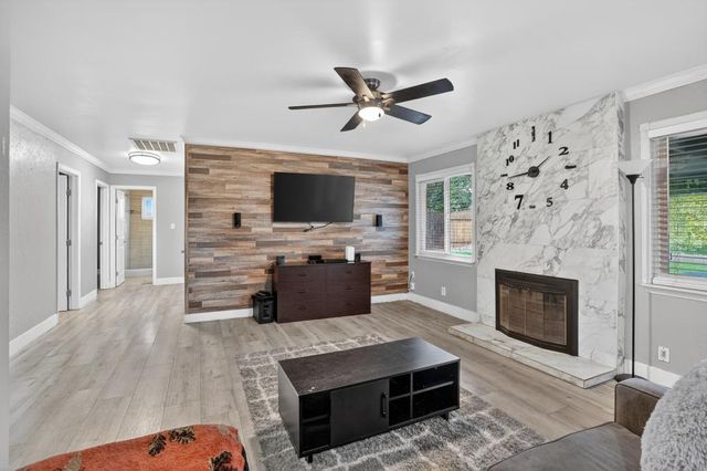 7144 Thomas Dr, North Highlands, CA 95660