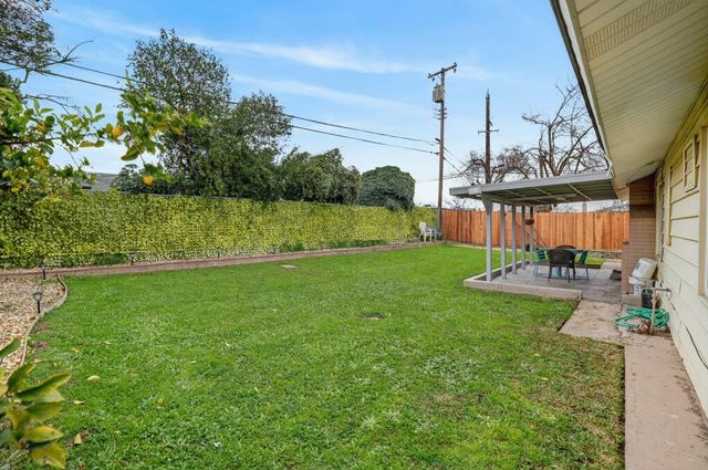 7144 Thomas Dr, North Highlands, CA 95660