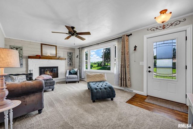 4611 W CRYSTAL Avenue, Bartonville, IL 61607