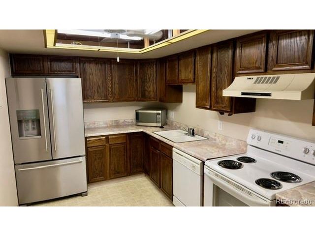 13661 E Marina Dr 204, Aurora, CO 80014