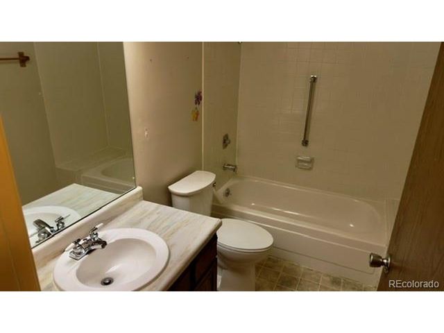13661 E Marina Dr 204, Aurora, CO 80014