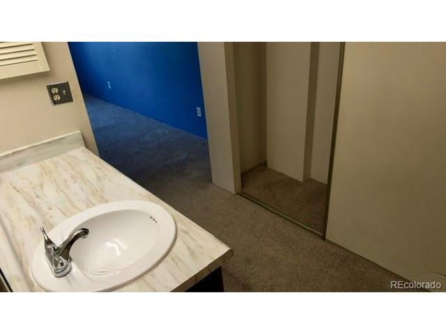 13661 E Marina Dr 204, Aurora, CO 80014