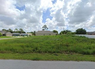4001 SW Haycroft Street, Port St Lucie, FL 34953