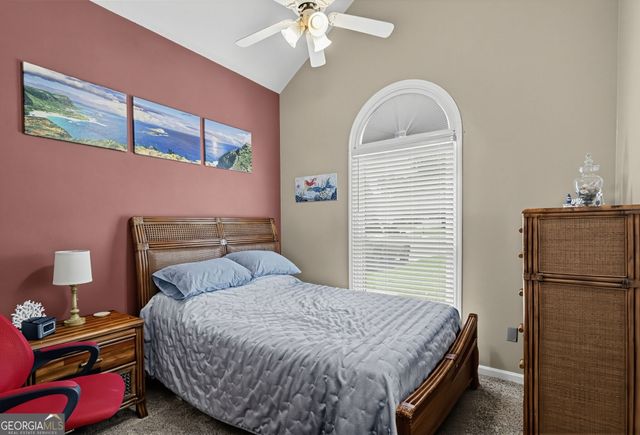 12 Oak Park Place, Savannah, GA 31405