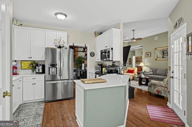 12 Oak Park Place, Savannah, GA 31405