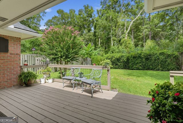 12 Oak Park Place, Savannah, GA 31405