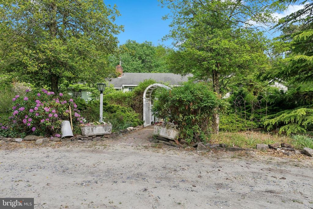 305 HOPEWELL ROAD, Marlton, NJ 08053
