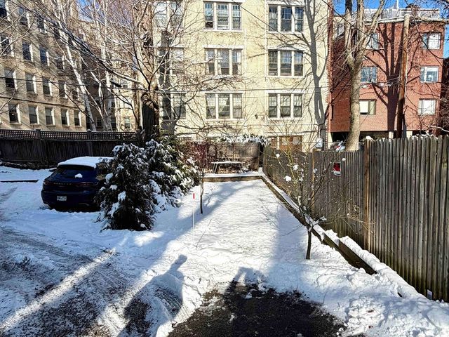 12 Braemore Rd 1, Boston, MA 02135
