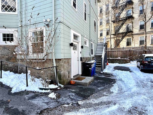 12 Braemore Rd 1, Boston, MA 02135