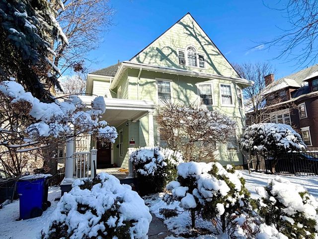 12 Braemore Rd 1, Boston, MA 02135